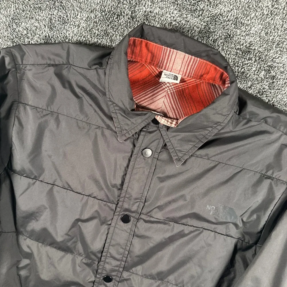 The North Face Jacket Mens S Reversible Quilted Plaid Flannel Black Red Puffer
